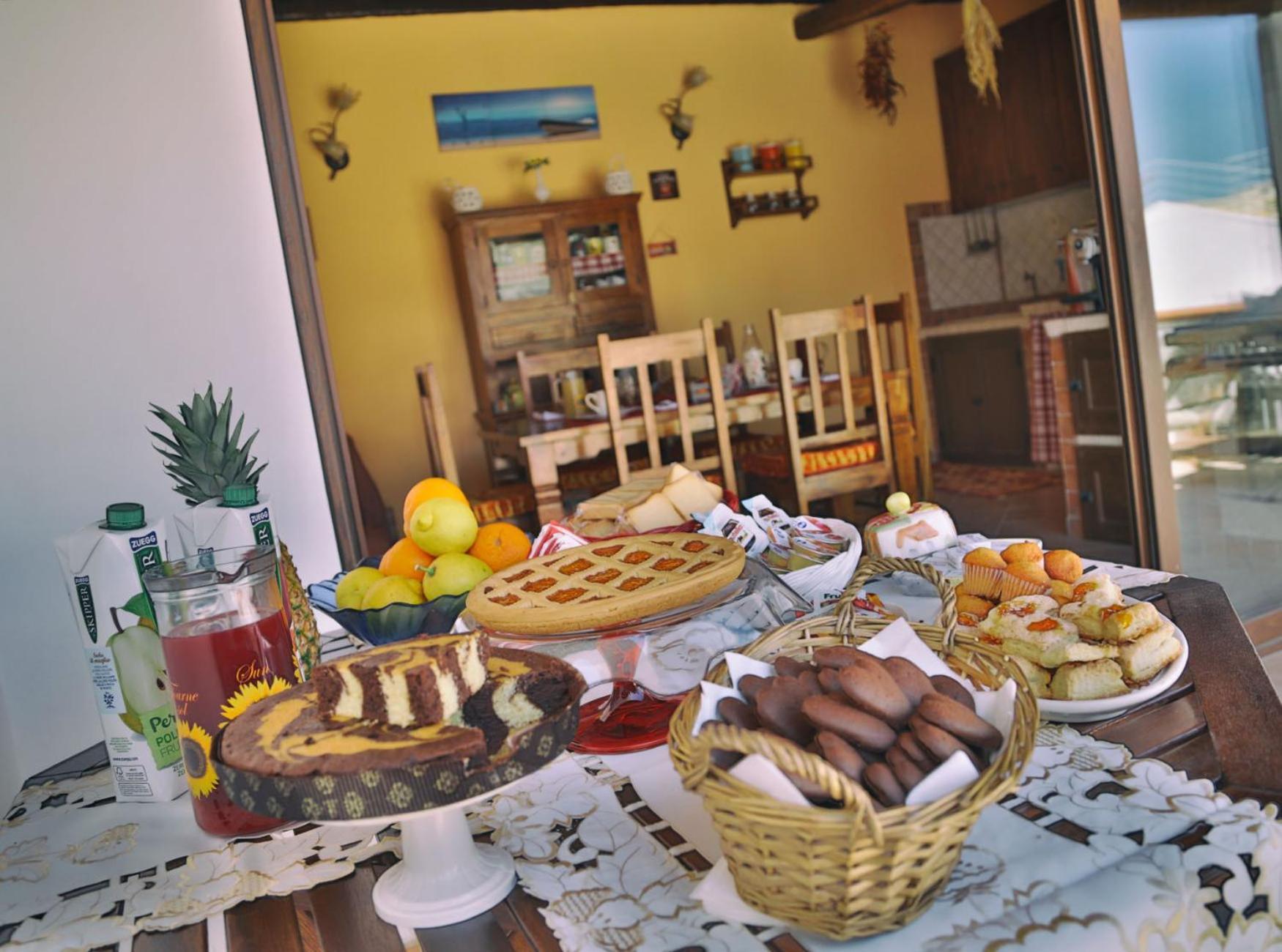 B&B Il Girasole Balestrate Eksteriør billede