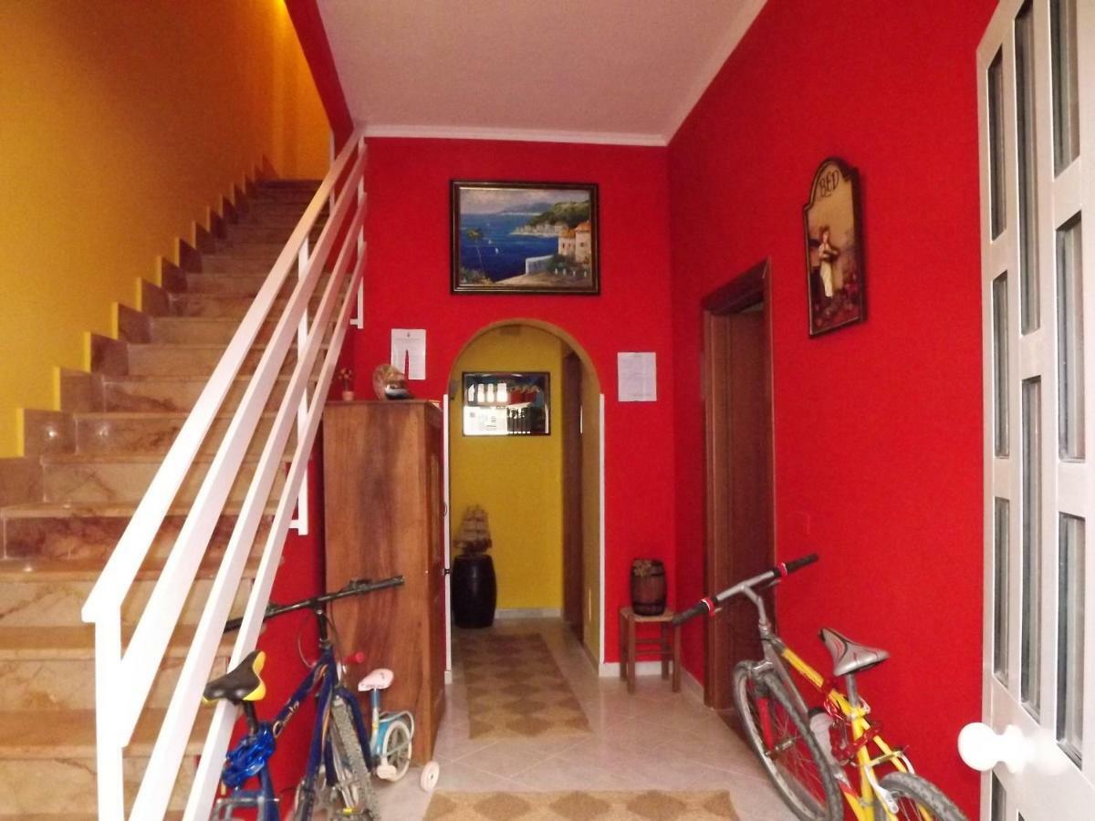 B&B Il Girasole Balestrate Eksteriør billede
