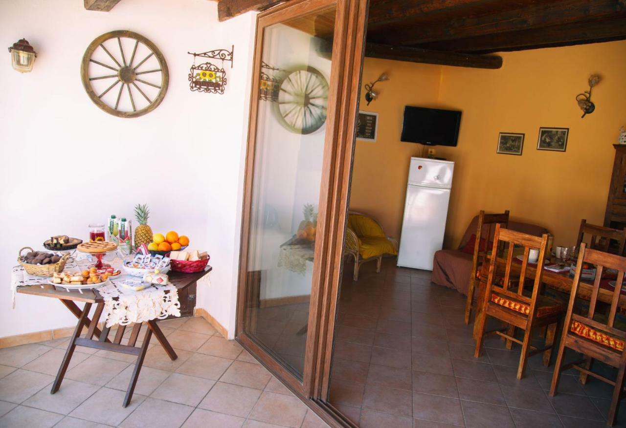 B&B Il Girasole Balestrate Eksteriør billede
